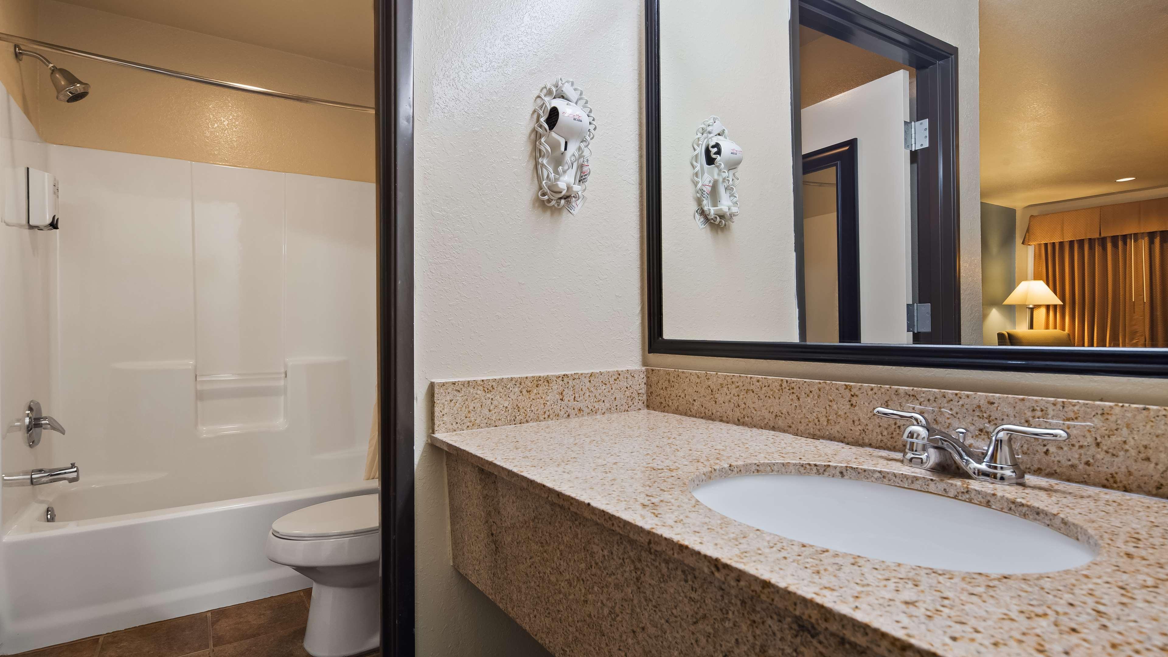 Best Western Regency Inn & Suites Gonzales Eksteriør billede